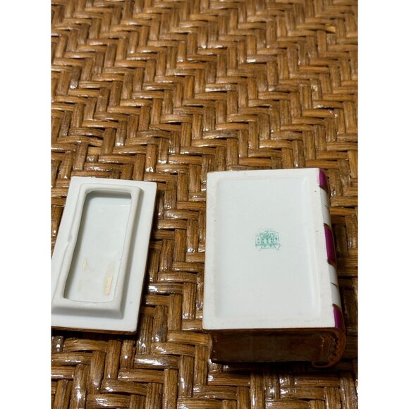 Vintage F Lamoge Porcelain Book Lided Trinket Box Gold Detailing & Romantic - Picture 6 of 10